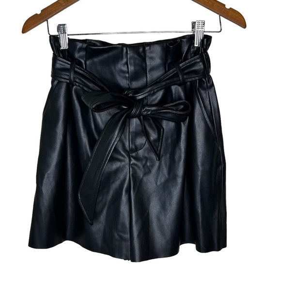 Zara Faux Leather Paper Bag Tie Waist Shorts - Picture 3 of 13